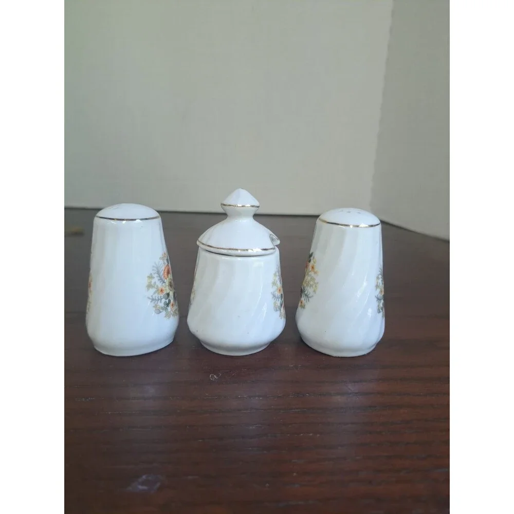 Vintage White With Floral Pattern Ceramic Salt Shaker, Pepper Shaker And...